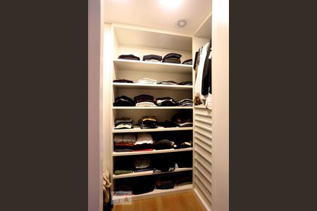 Apartamento à venda com 105m², 1 quarto e 2 vagasCloset Suite