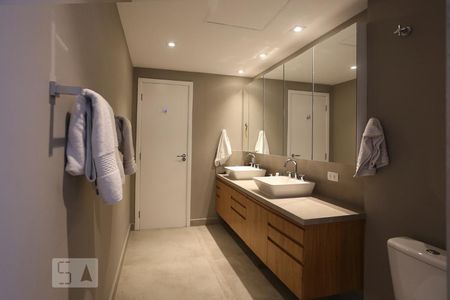 Apartamento à venda com 105m², 1 quarto e 2 vagasBanheiro Suite