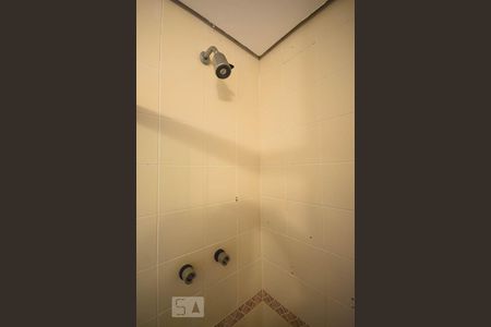 Apartamento à venda com 81m², 3 quartos e 3 vagas Apartamento à venda com 81m², 3 quartos e 3 vagasDetalhe do banheiro suíte