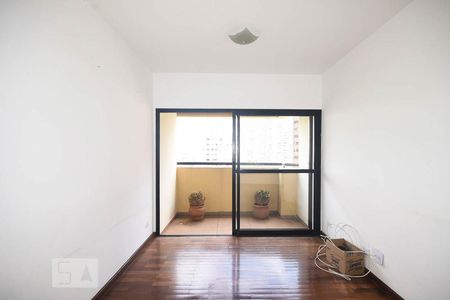 Sala de apartamento à venda com 3 quartos, 81m² em Vila Suzana, São Paulo