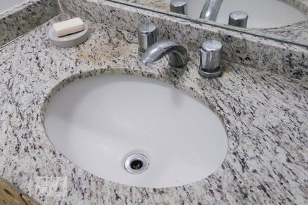 Banheiro de kitnet/studio à venda com 1 quarto, 35m² em Bela Vista, São Paulo