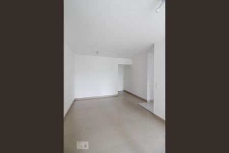 Sala de apartamento para alugar com 3 quartos, 73m² em Alphaville Empresarial, Barueri