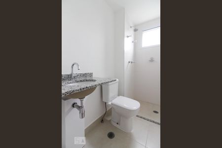 Banheiro de apartamento para alugar com 3 quartos, 73m² em Alphaville Empresarial, Barueri