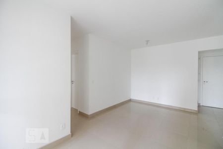 Sala de apartamento para alugar com 3 quartos, 73m² em Alphaville Empresarial, Barueri