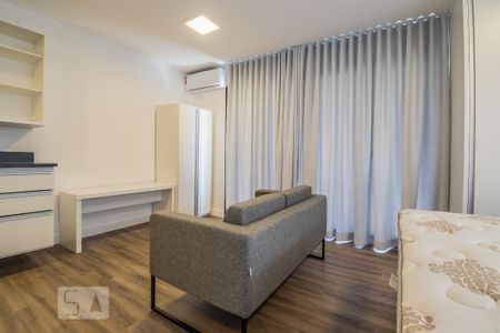 Studio para alugar com 36m², 1 quarto e 1 vaga Studio para alugar com 36m², 1 quarto e 1 vagaSala