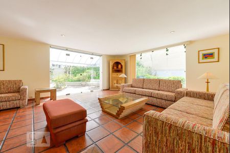 Apartamento para alugar com 96m², 2 quartos e 1 vagaSalão Festas