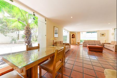 Apartamento para alugar com 96m², 2 quartos e 1 vagaSalão Festas