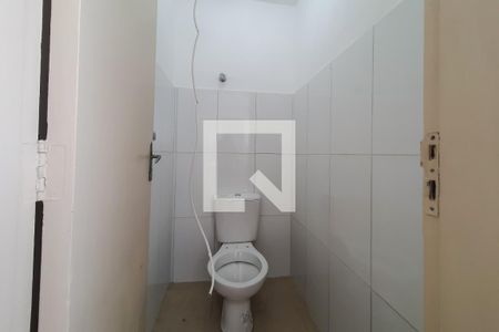 Apartamento à venda com 68m², 2 quartos e sem vaga Apartamento à venda com 68m², 2 quartos e sem vagaBanheiro de serviço