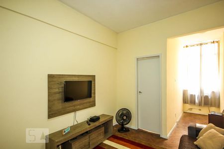 Sala de apartamento para alugar com 2 quartos, 80m² em Copacabana, Rio de Janeiro