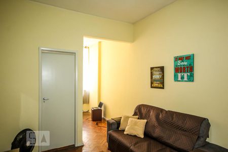 Sala de apartamento para alugar com 2 quartos, 80m² em Copacabana, Rio de Janeiro