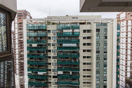 Apartamento para alugar com 132m², 4 quartos e 2 vagasVista Sacada