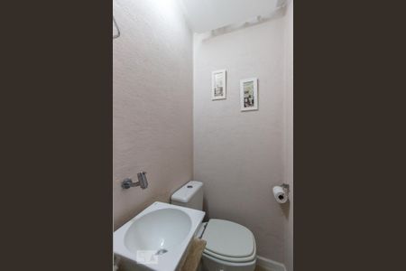 Apartamento para alugar com 132m², 4 quartos e 2 vagasLavabo