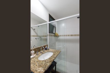 Apartamento para alugar com 132m², 4 quartos e 2 vagasBanheiro
