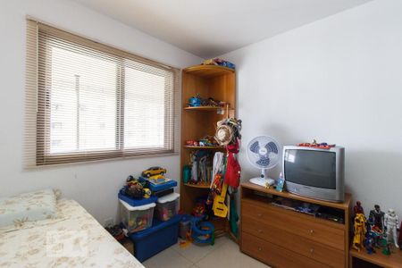 Apartamento para alugar com 132m², 4 quartos e 2 vagasQuarto 2