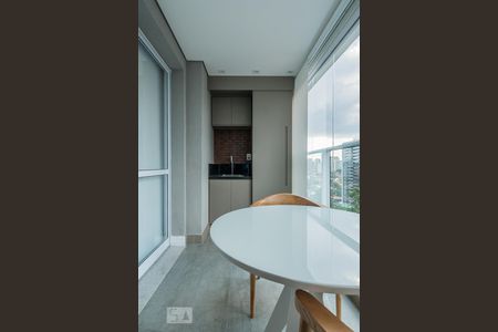 Apartamento para alugar com 42m², 1 quarto e 1 vagaVaranda