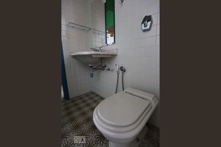 Casa à venda com 1000m², 4 quartos e 5 vagasBanheiro Social