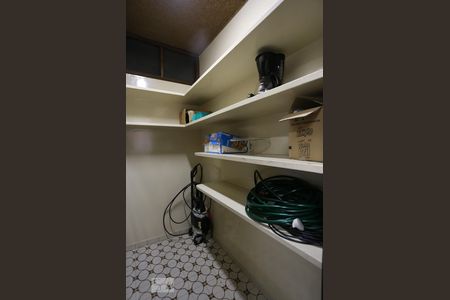 Casa à venda com 1000m², 4 quartos e 5 vagasDispensa