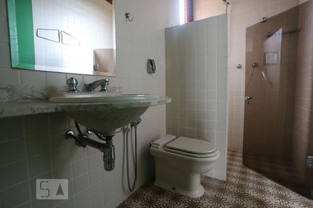 Casa à venda com 1000m², 4 quartos e 5 vagasBanheiro Social