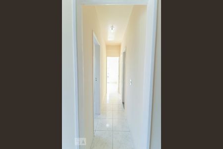 Corredor de apartamento para alugar com 3 quartos, 72m² em Taquara, Rio de Janeiro