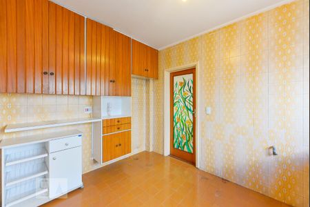 Cozinha de apartamento para alugar com 2 quartos, 128m² em Pinheiros, São Paulo