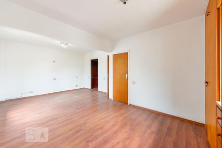 Suíte de apartamento para alugar com 2 quartos, 128m² em Pinheiros, São Paulo