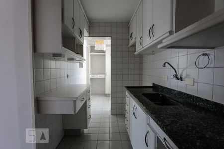 Apartamento para alugar com 84m², 2 quartos e 2 vagasCozinha