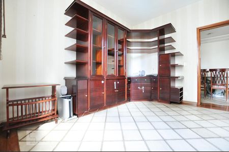 Apartamento para alugar com 218m², 3 quartos e 2 vagasSala de TV