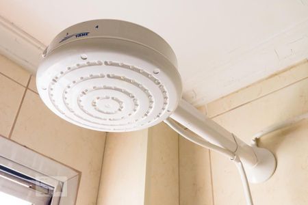 Apartamento à venda com 65m², 2 quartos e 1 vaga Apartamento à venda com 65m², 2 quartos e 1 vagaChuveiro