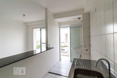 Cozinha de apartamento para alugar com 2 quartos, 52m² em Jardim Flor da Montanha, Guarulhos