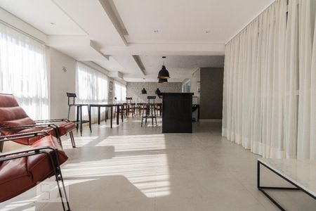 Studio para alugar com 28m², 1 quarto e 1 vaga Studio para alugar com 28m², 1 quarto e 1 vagaSalão de Festas - Condomínio