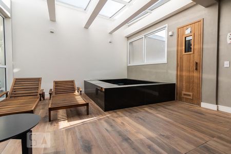 Studio para alugar com 28m², 1 quarto e 1 vaga Studio para alugar com 28m², 1 quarto e 1 vagaJacuzzi - Condomínio