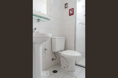 Banheiro de apartamento à venda com 2 quartos, 55m² em Liberdade, São Paulo