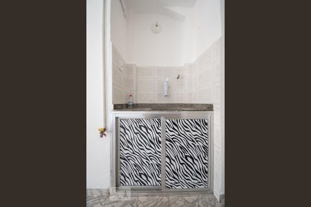 Cozinha de kitnet/studio para alugar com 1 quarto, 23m² em Botafogo, Rio de Janeiro