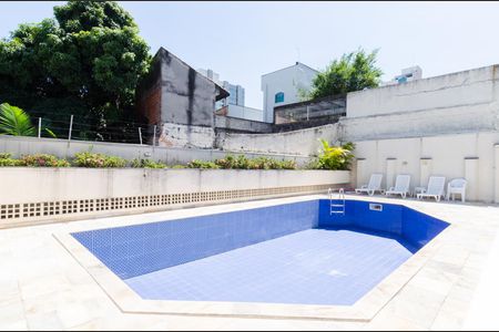 Apartamento à venda com 60m², 2 quartos e 1 vaga Apartamento à venda com 60m², 2 quartos e 1 vagaPiscina