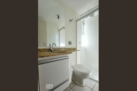 Banheiro de apartamento para alugar com 2 quartos, 70m² em Setor Pedro Ludovico, Goiânia