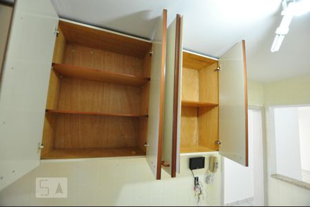 Apartamento para alugar com 70m², 2 quartos e 1 vaga Apartamento para alugar com 70m², 2 quartos e 1 vagaCozinha