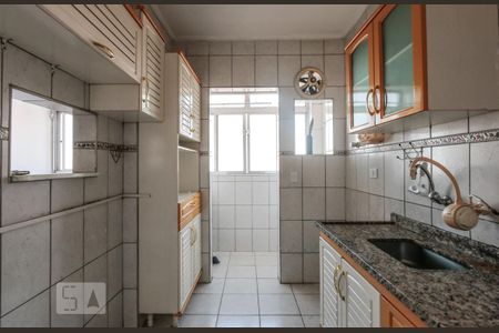 Apartamento à venda com 68m², 2 quartos e 1 vaga Apartamento à venda com 68m², 2 quartos e 1 vagacozinha
