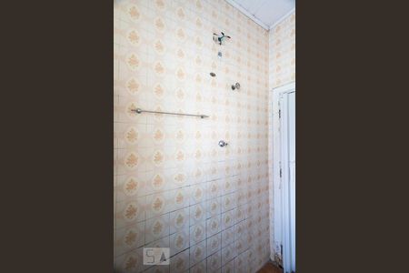 Banheiro social de casa à venda com 2 quartos, 70m² em Vila Guarani (z Sul), São Paulo