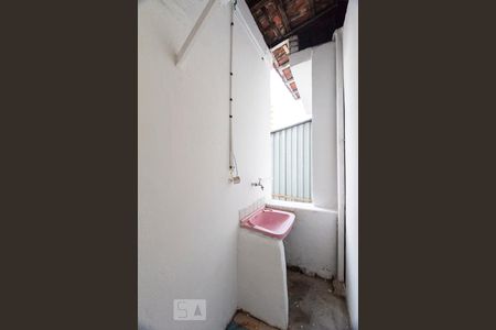 Casa à venda com 70m², 2 quartos e sem vagaÁrea de serviço