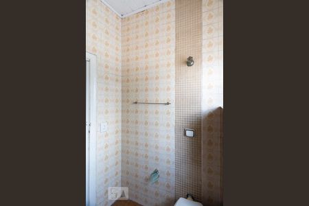 Banheiro social de casa à venda com 2 quartos, 70m² em Vila Guarani (z Sul), São Paulo