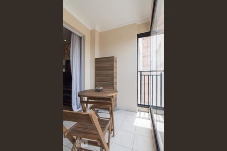 Apartamento para alugar com 58m², 2 quartos e 1 vaga Apartamento para alugar com 58m², 2 quartos e 1 vagaVaranda