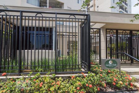 Apartamento para alugar com 58m², 2 quartos e 1 vaga Apartamento para alugar com 58m², 2 quartos e 1 vagaFachada
