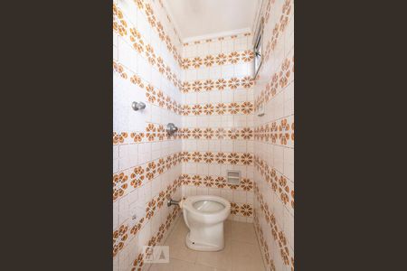 Apartamento para alugar com 60m², 2 quartos e sem vagaBanheiro de serviço 