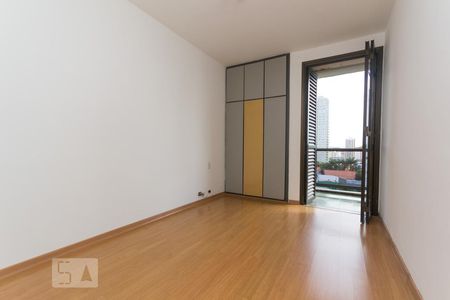 Apartamento à venda com 90m², 2 quartos e 2 vagasSuíte