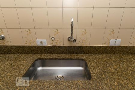 Apartamento à venda com 90m², 2 quartos e 2 vagasDetalhe da cozinha