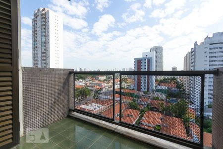 Apartamento à venda com 90m², 2 quartos e 2 vagasVaranda do quarto