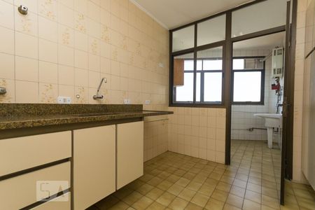 Apartamento à venda com 90m², 2 quartos e 2 vagasCozinha