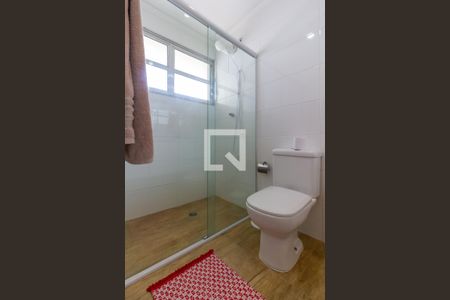 Apartamento para alugar com 100m², 2 quartos e 1 vaga Apartamento para alugar com 100m², 2 quartos e 1 vagaBanheiro da Suíte