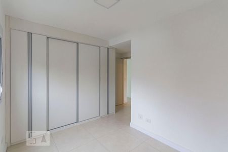 Apartamento à venda com 77m², 3 quartos e 2 vagasQuarto 2 - Suíte