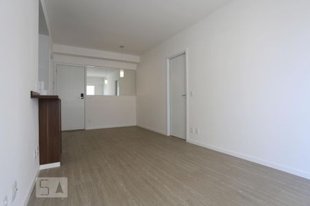 Sala de apartamento para alugar com 1 quarto, 49m² em Alphaville Industrial, Barueri
